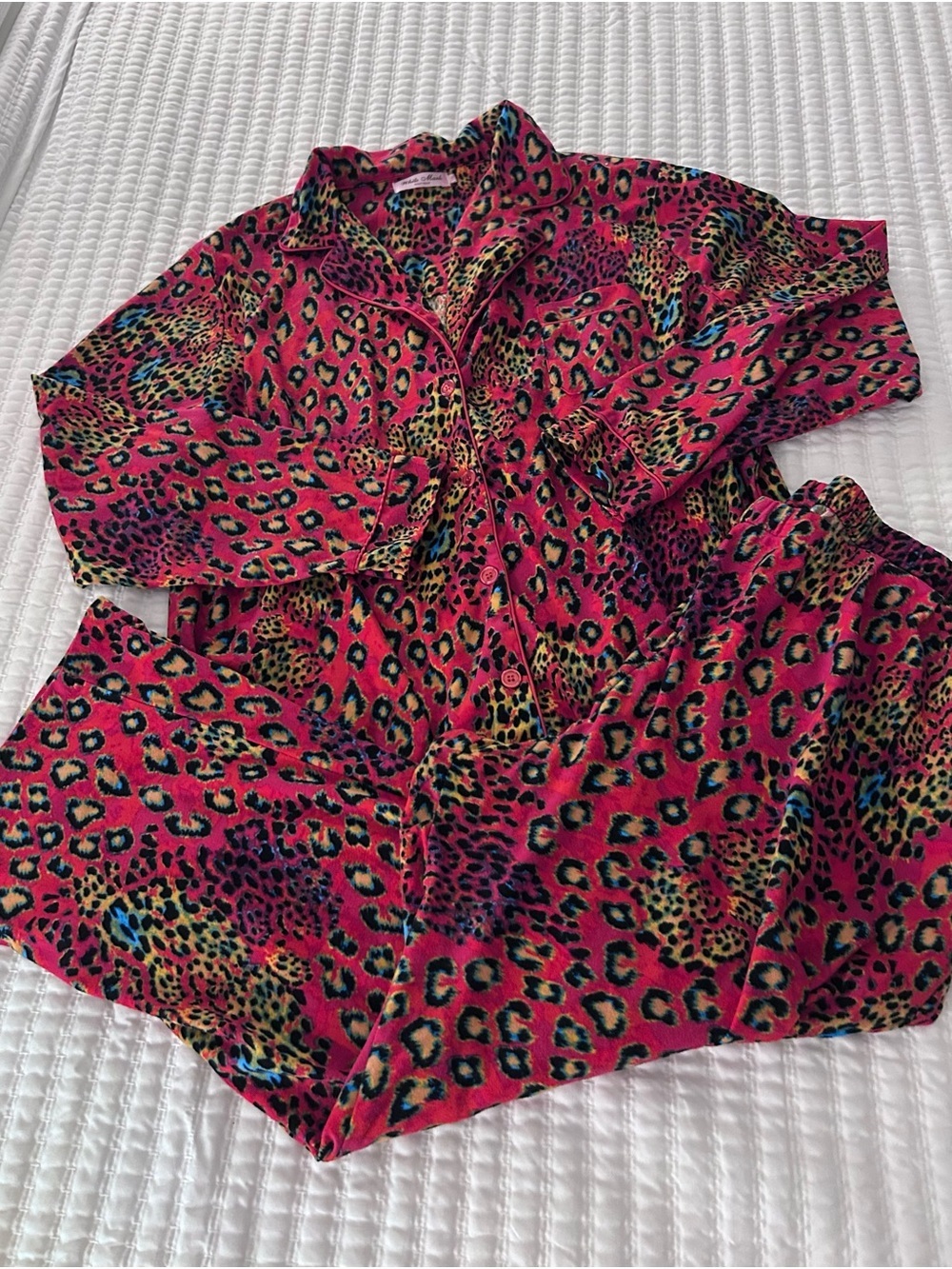 White Mark Leopard Print Pajama Loungewear Set. Size 1XL